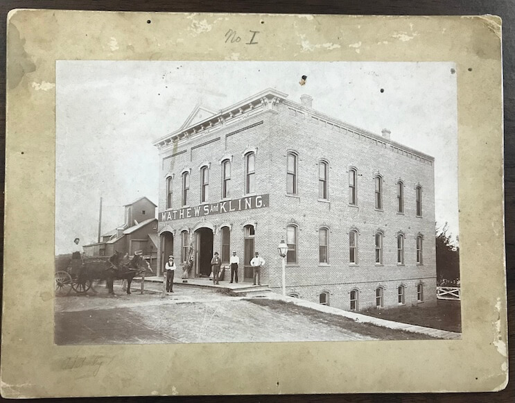 old opera house in woodbine before the tornado